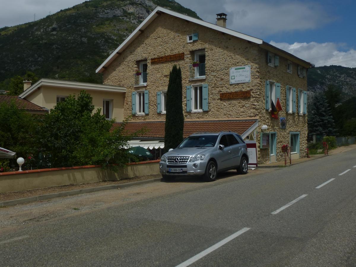 La Petite Auberge De Niaux Экстерьер фото